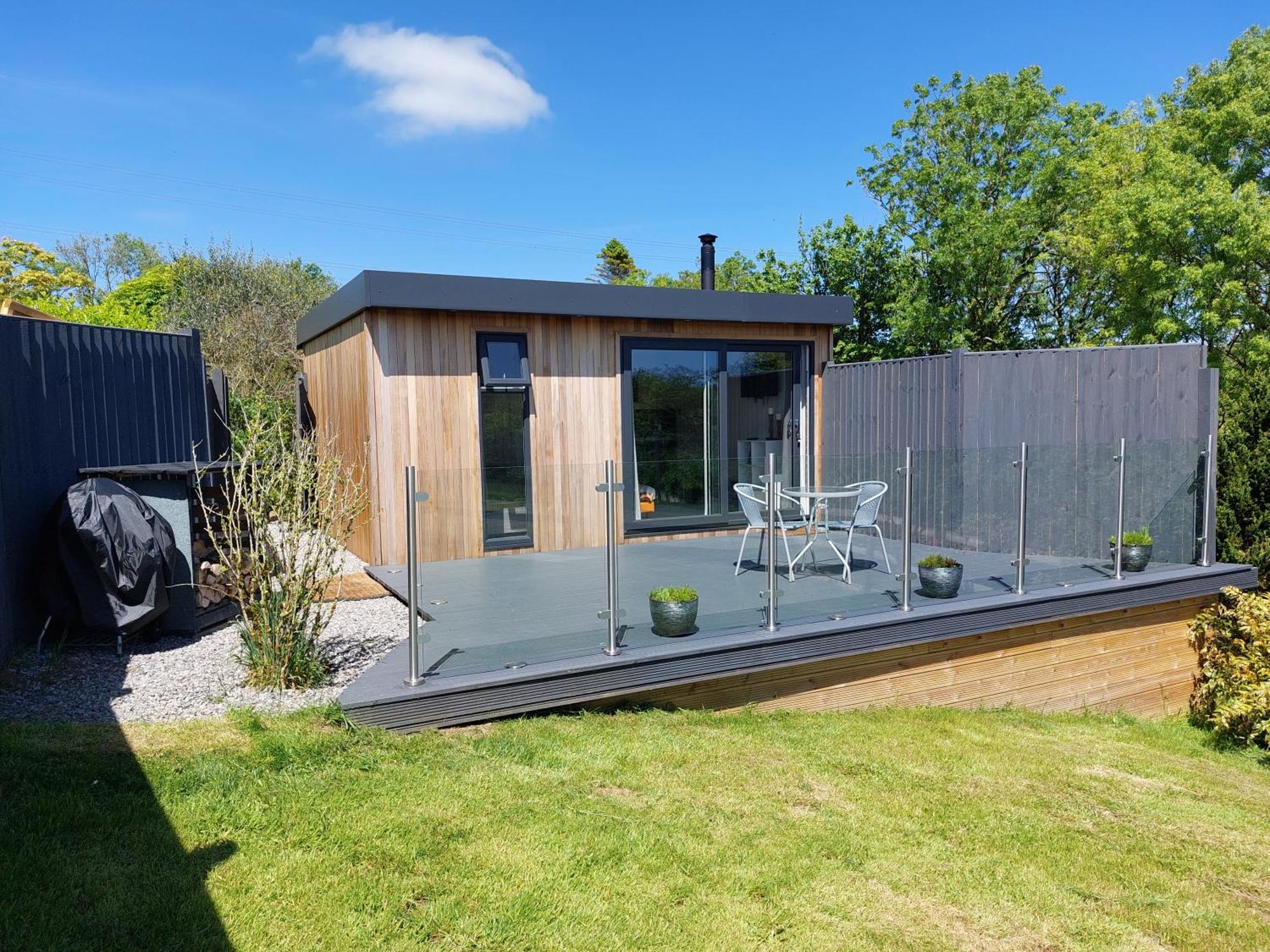 The Den - Modern Cabin With Wood Burning Stove Ludchurch Exterior foto